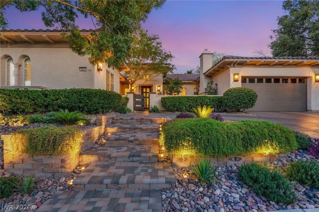 10817 BERINGER Drive photo 2