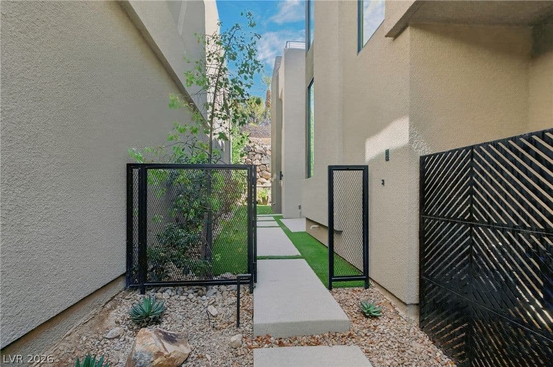 5 Promenade Isle Lane photo 3