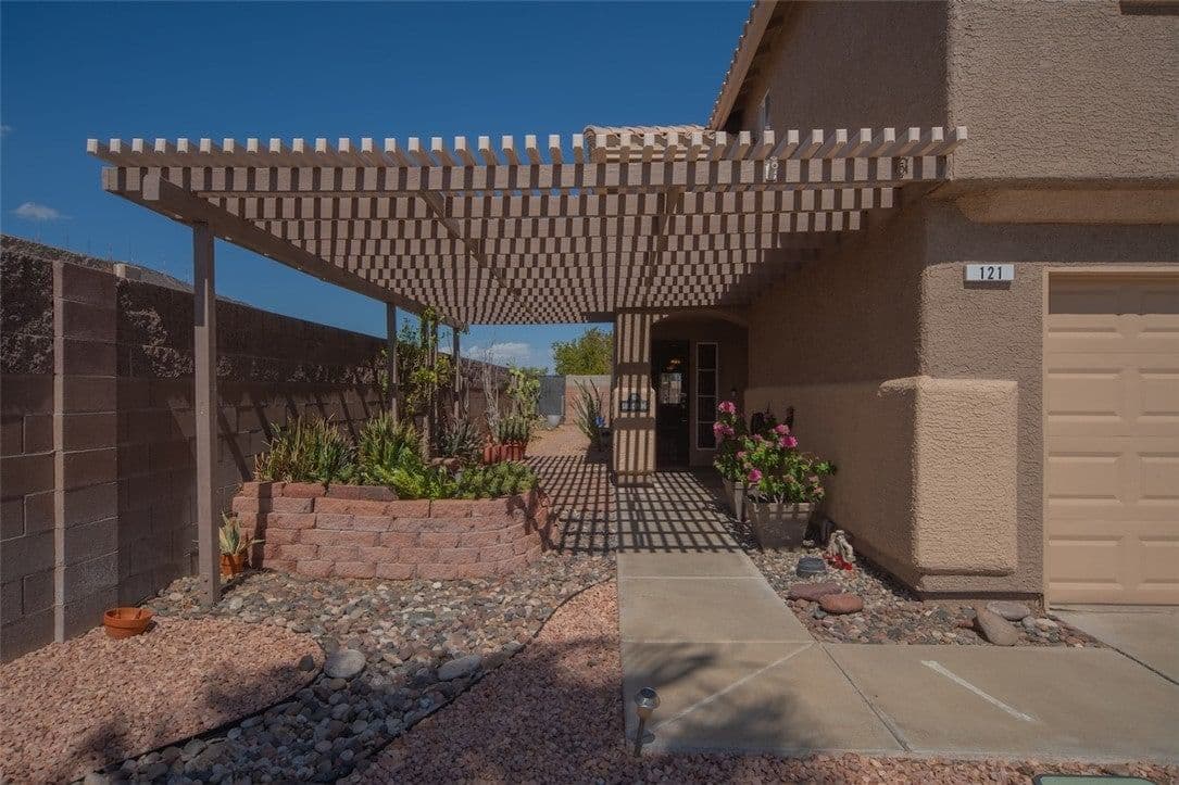 121 Heather Drive photo 5