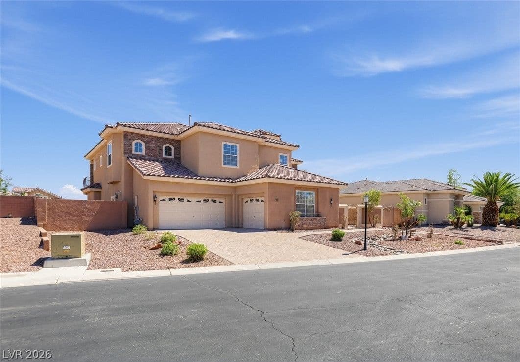 7308 Buttons Ridge Drive photo 2