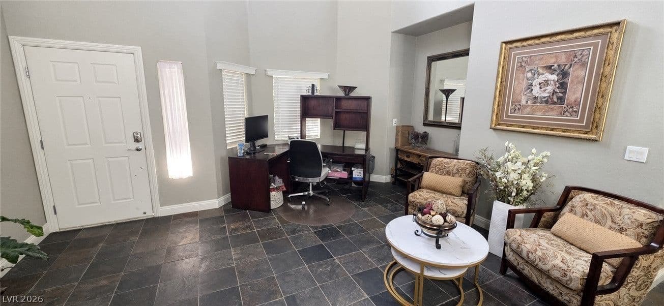 184 Red Arches Court photo 3