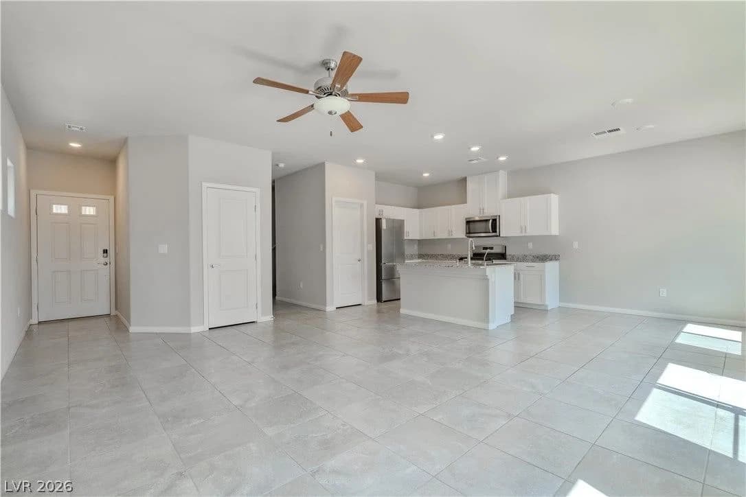 3831 Lambent Avenue photo 4