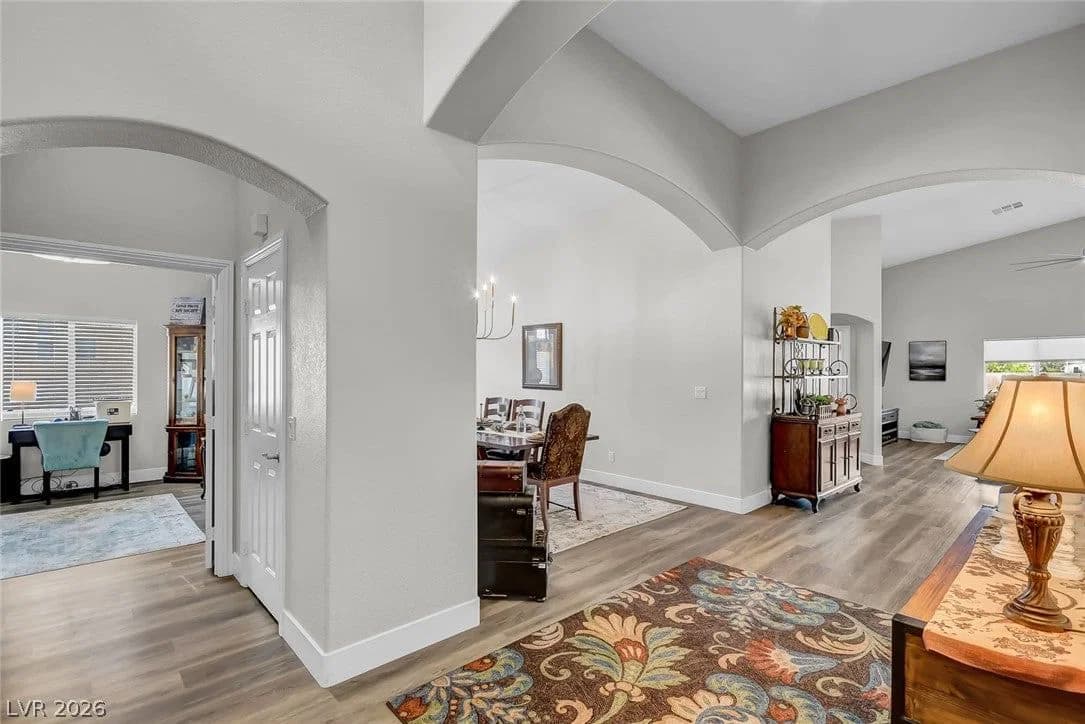 5201 Primrose Flower Avenue photo 5
