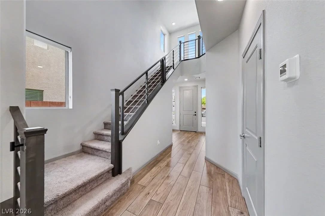 6723 Vista Roma Avenue photo 3