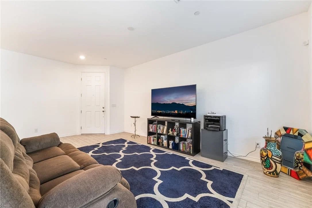 3724 Canis Minor Lane photo 4
