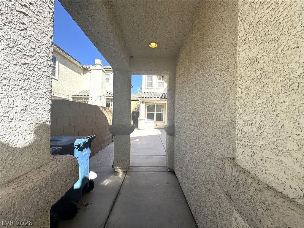 8986 Ellenbrook Street photo 3