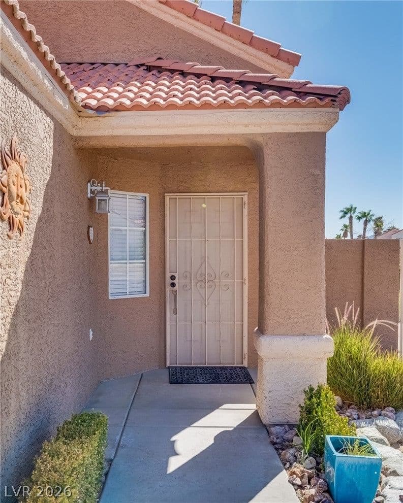 3822 Pink Frost Drive photo 4