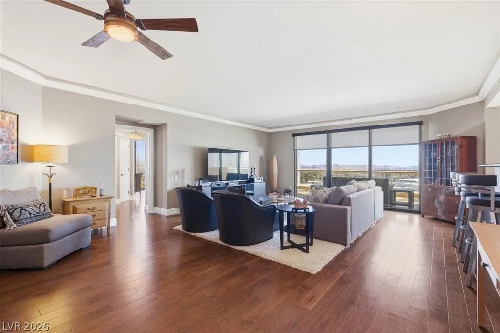 2857 Paradise Road photo 4