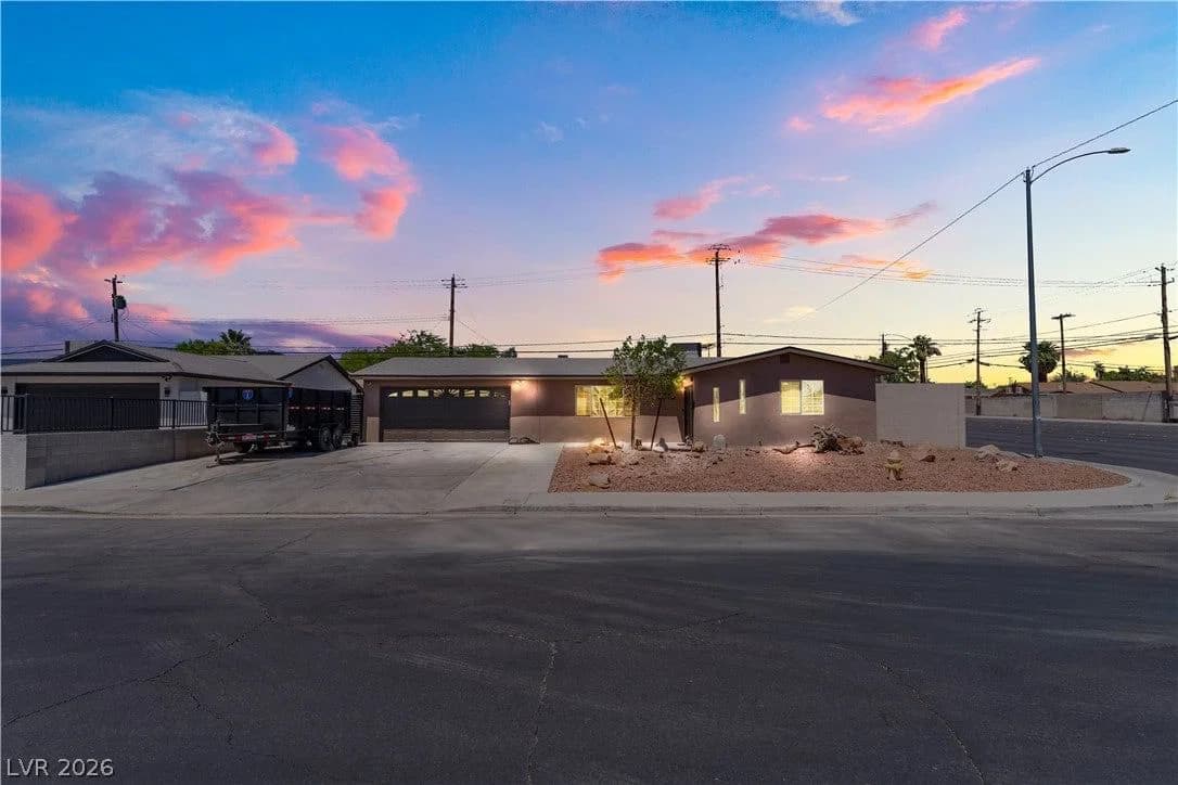 3313 El Camino Real photo 2