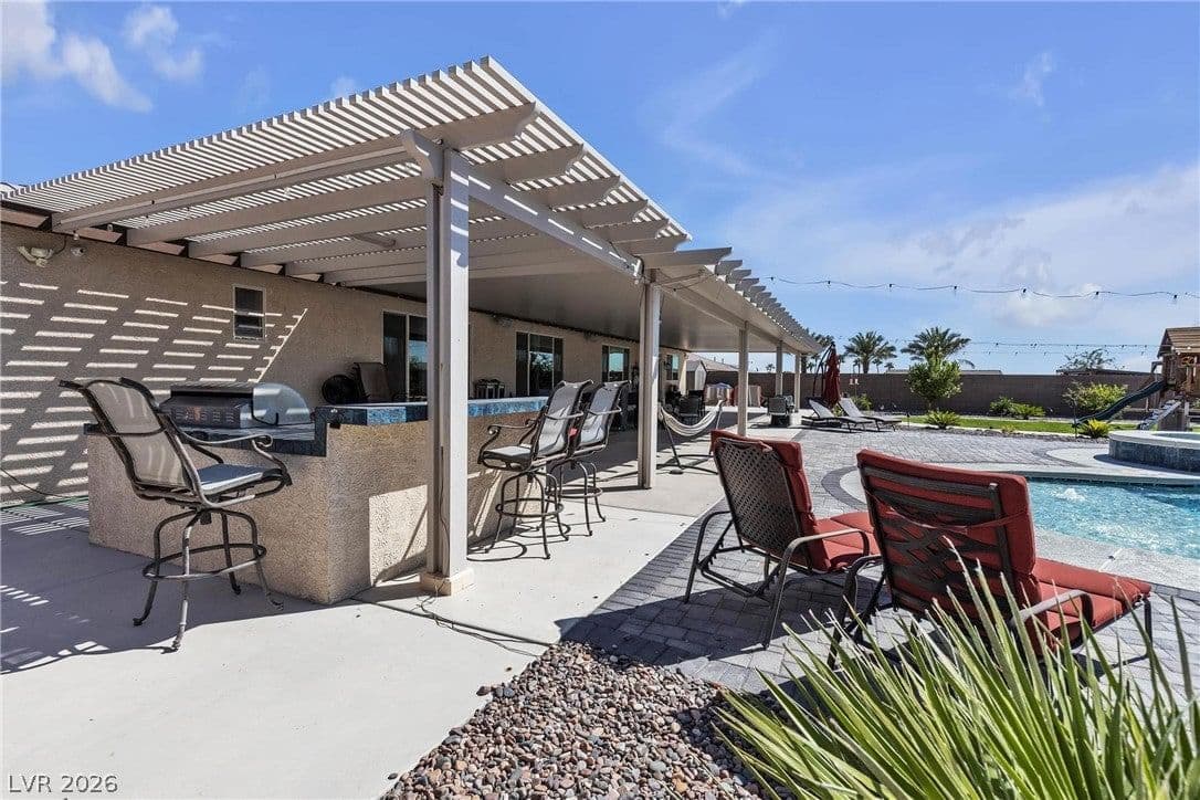 9511 Star Vista Court photo 4