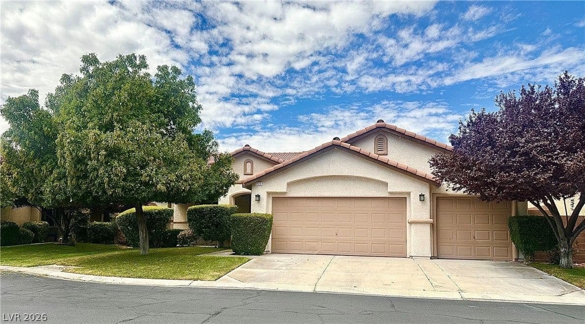 3505 Auburn Shadow Street photo 2