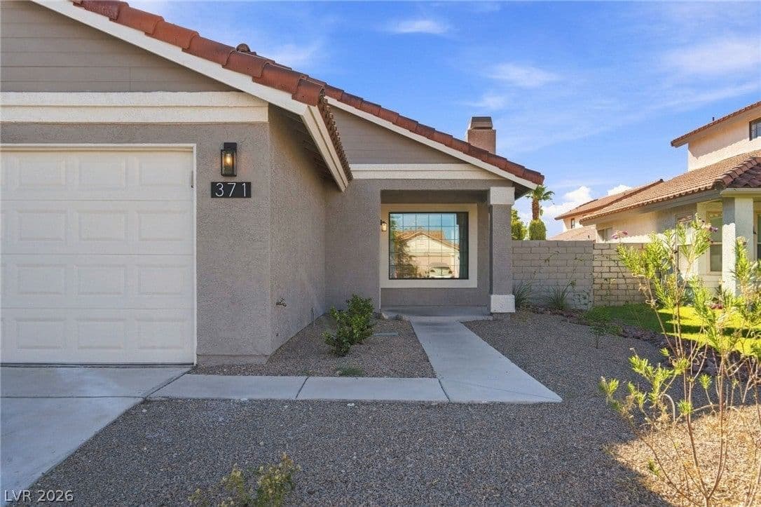 371 Cambray Street photo 3