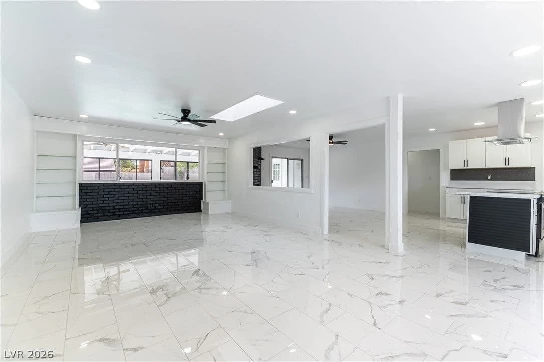 1935 Gabriel Drive photo 5