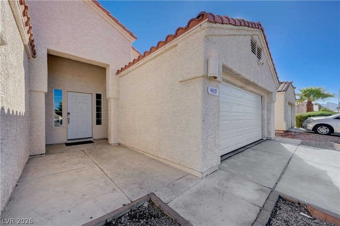 4409 Bucking Bronco Road photo 4