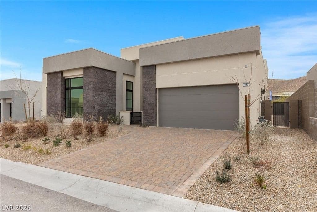 10907 Agate Cliffs Avenue photo 2