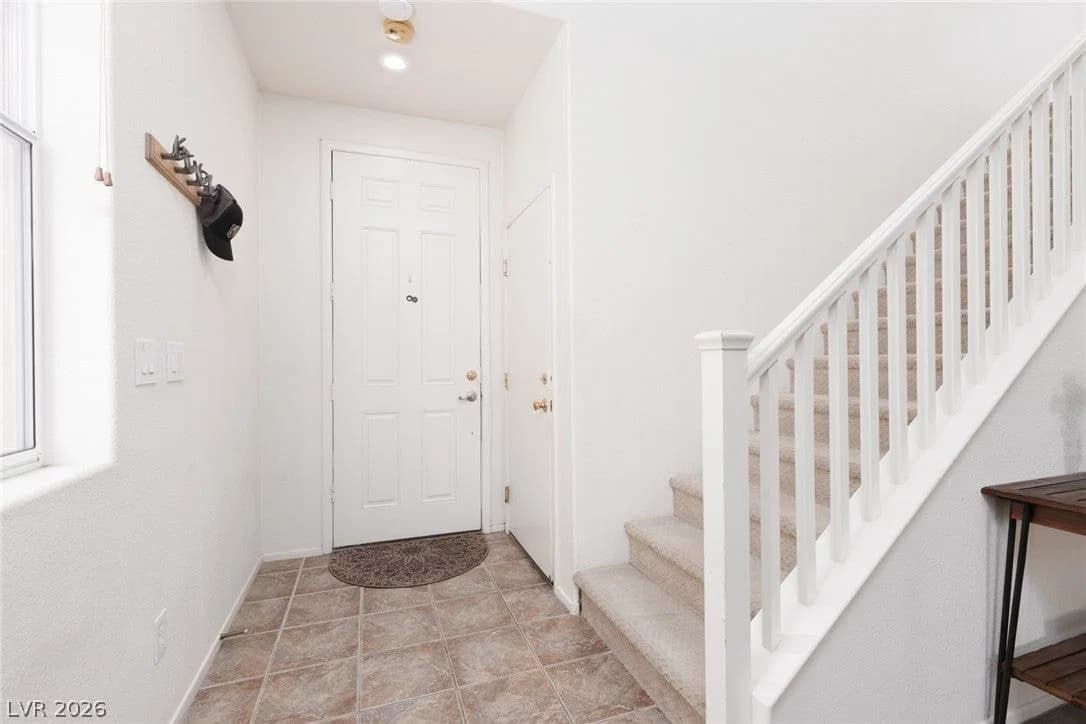 841 Purdy Lodge Street photo 4