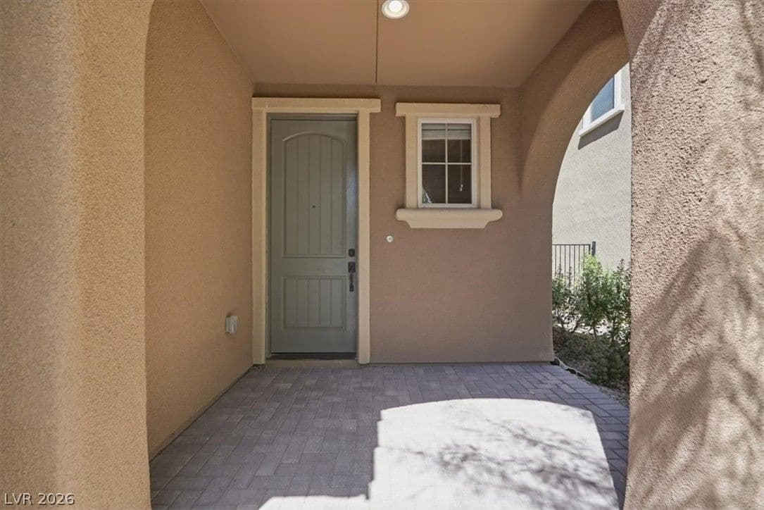 31 Berneri Drive photo 3