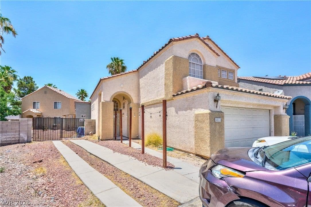 4511 Calico Cliff Court photo 4