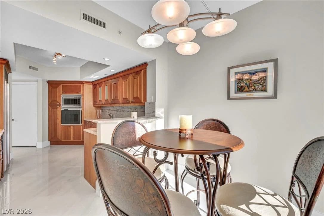2777 Paradise Road photo 5