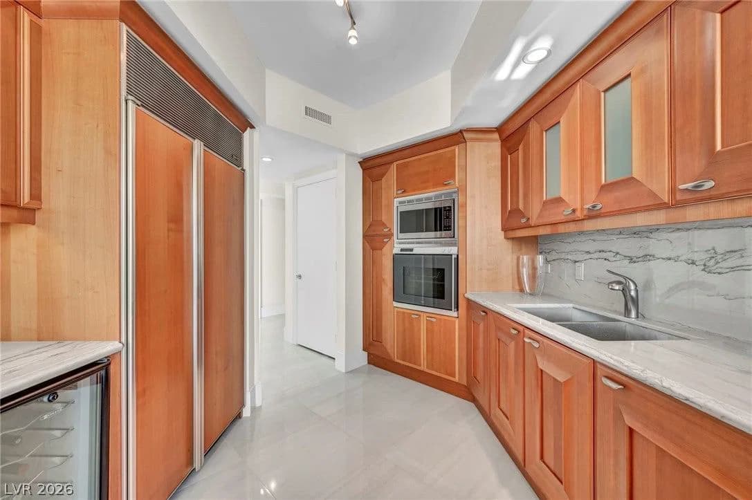 2777 Paradise Road photo 3