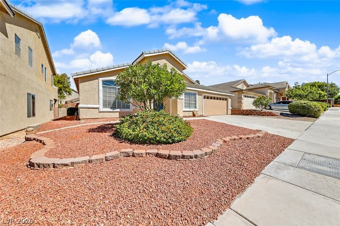 2734 Enchanted Isle Street photo 2