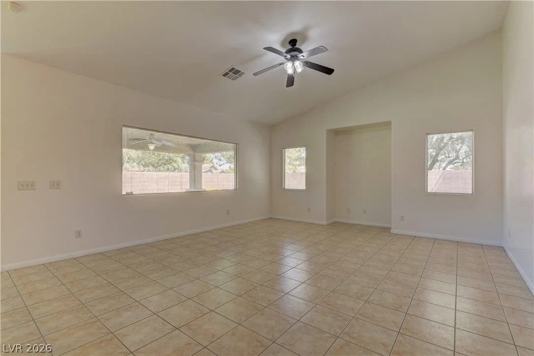 5488 Apron Court photo 5