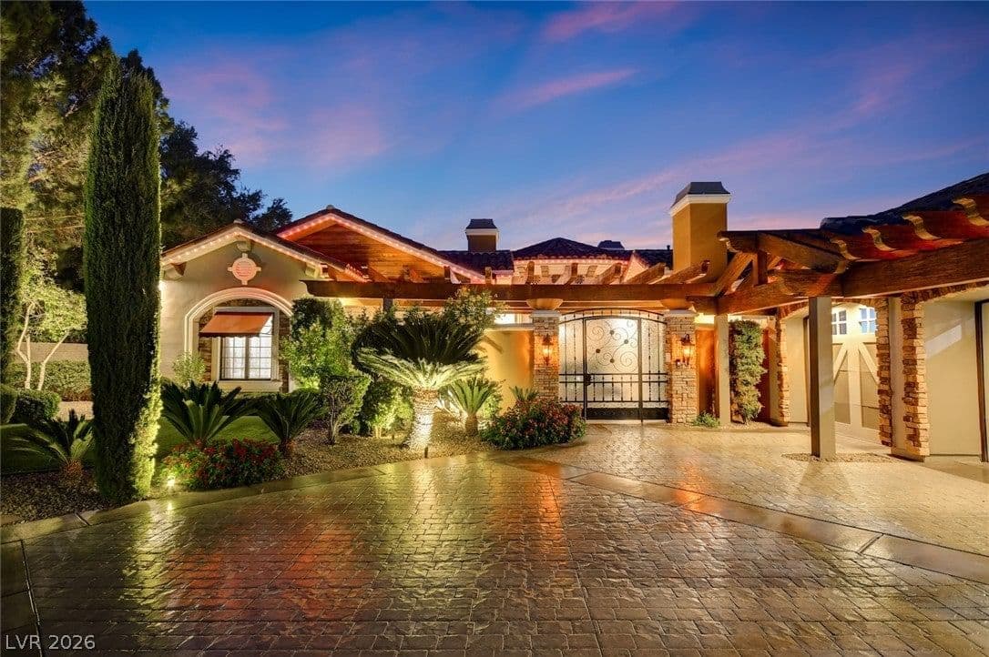 1364 Opal Valley Street photo 4