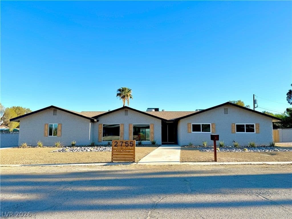 2755 Torrey Pines Drive