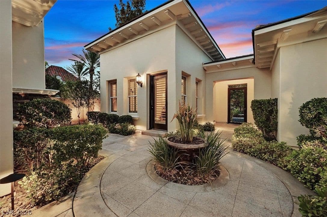 12057 OAKLAND HILLS Drive photo 4