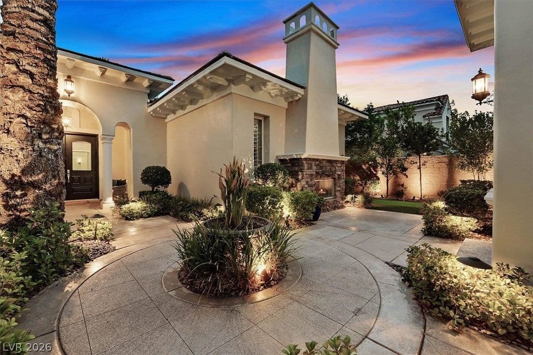 12057 OAKLAND HILLS Drive photo 3