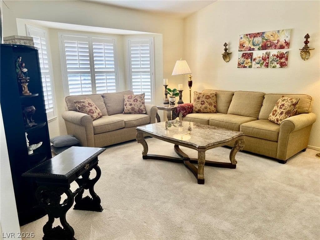8304 Vibrant Drive photo 4