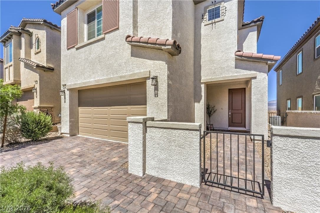 10632 Adeno Avenue photo 3