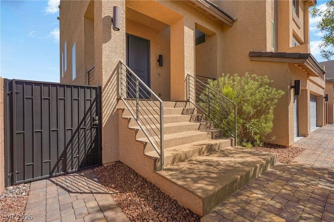 5946 Ancient Peaks Avenue photo 4