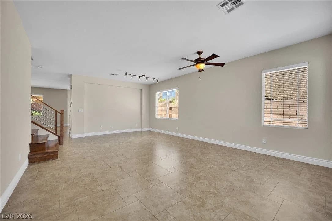 2613 Oscar Mariano Avenue photo 5