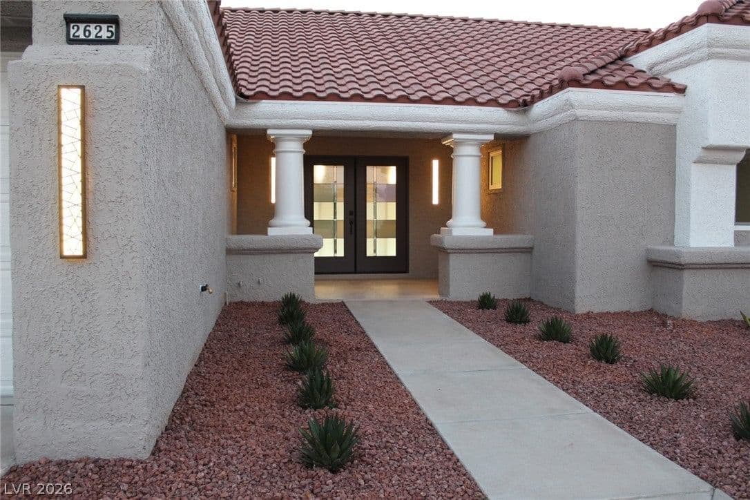 2625 Legend Drive photo 5