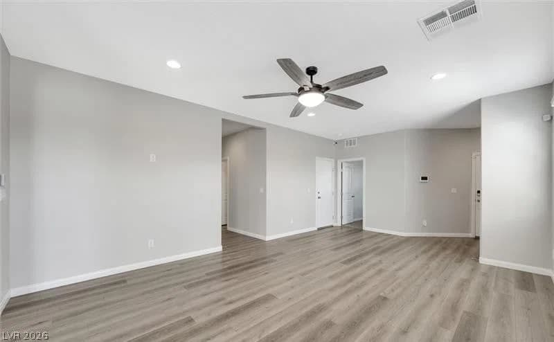 1810 Pebble Cove Avenue photo 3
