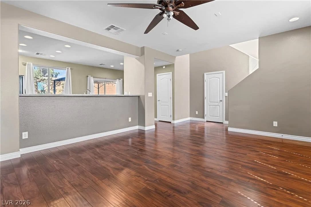 8396 Waylon Avenue photo 3