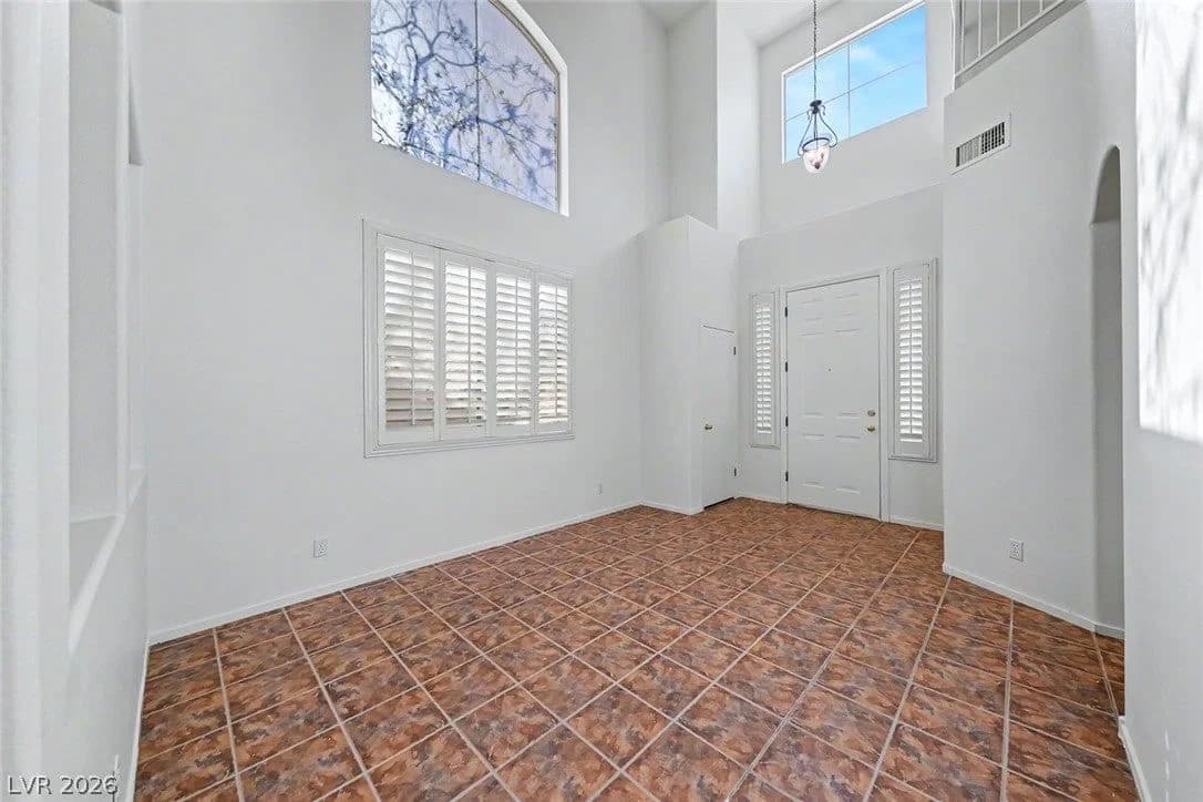 999 Whispering Grove Avenue photo 5