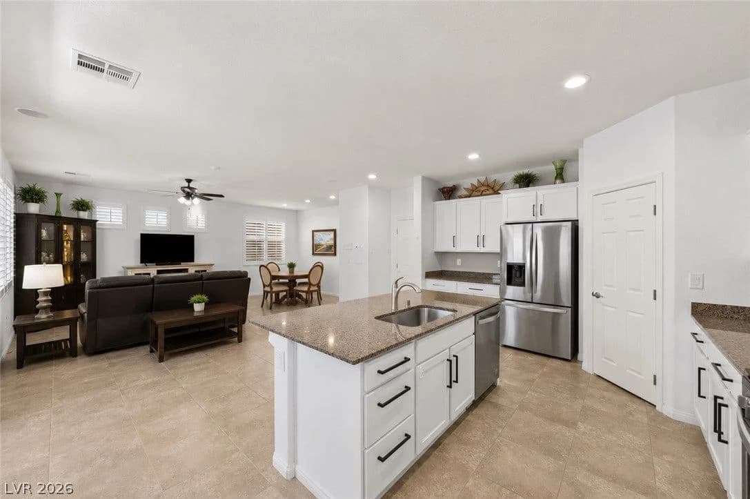 4424 Stardusk Falls Avenue photo 5