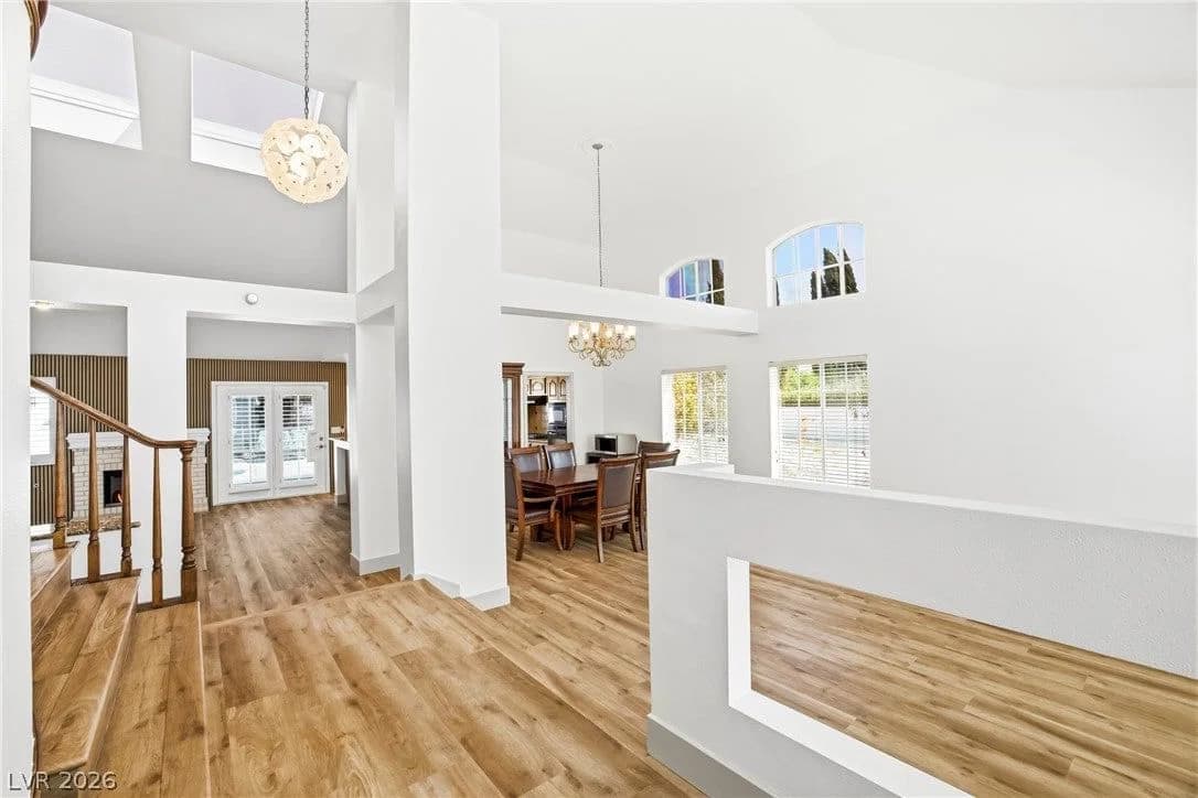 9728 Stellar View Avenue photo 4