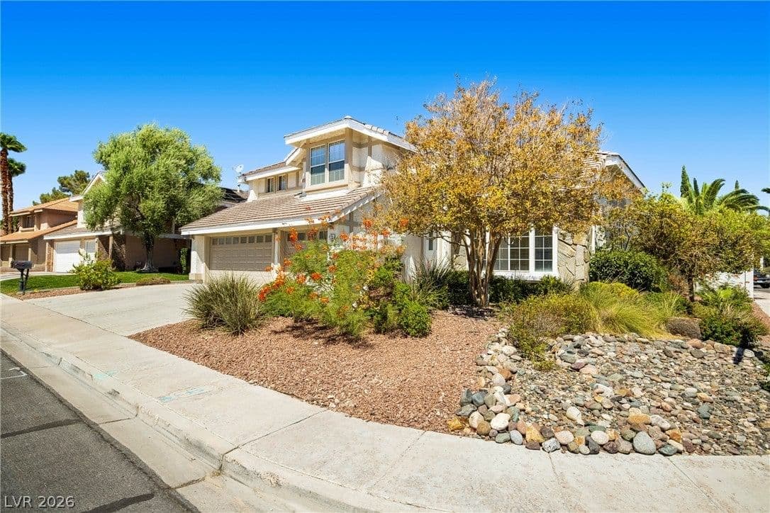 9728 Stellar View Avenue photo 3