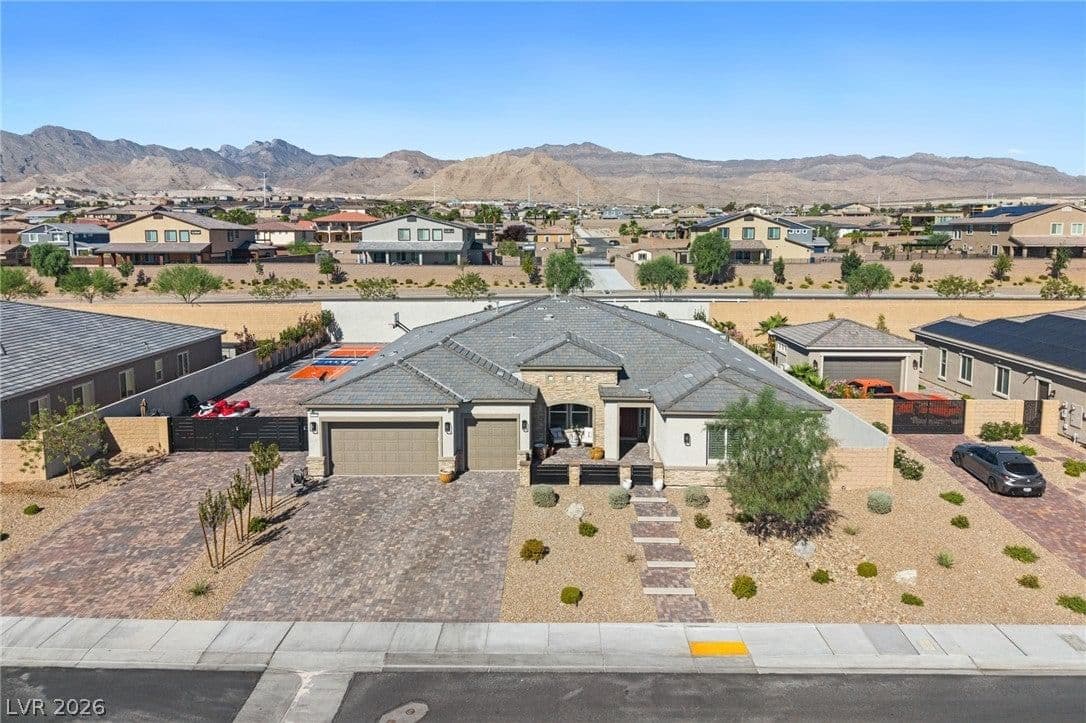 5475 Grambley Street photo 3