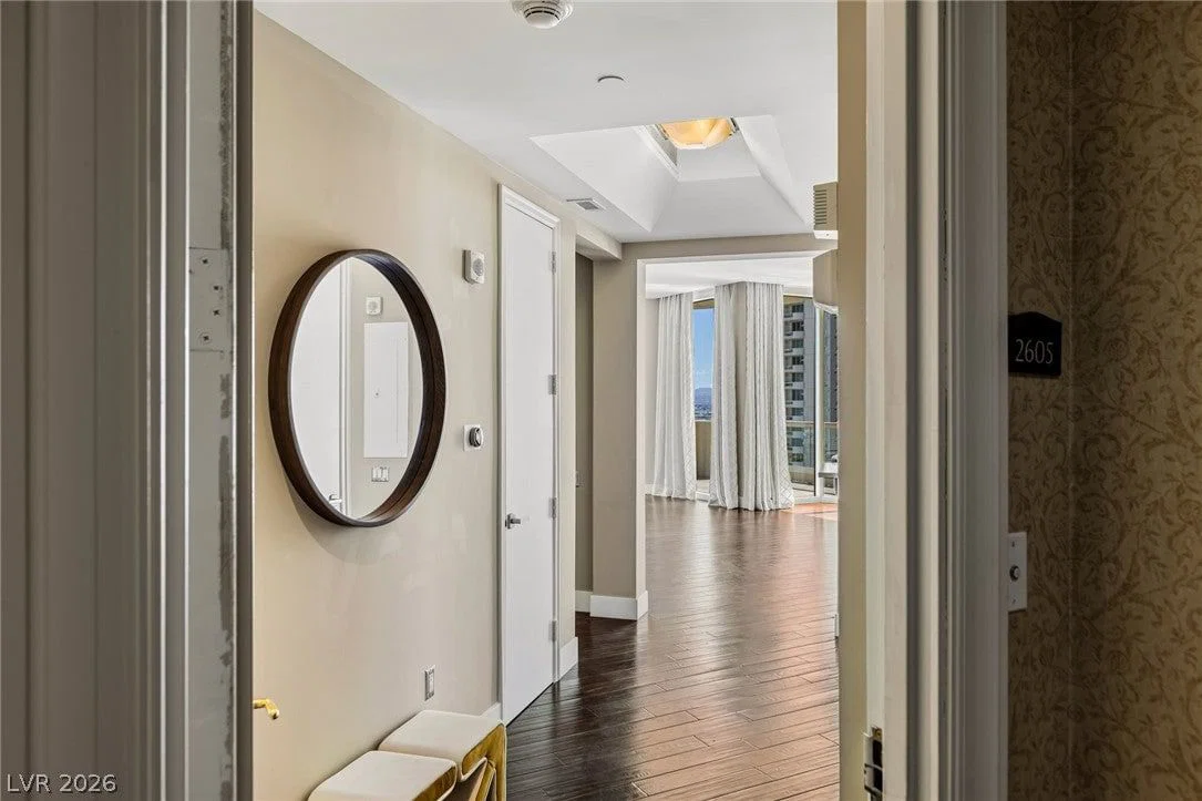 2747 Paradise Road photo 2