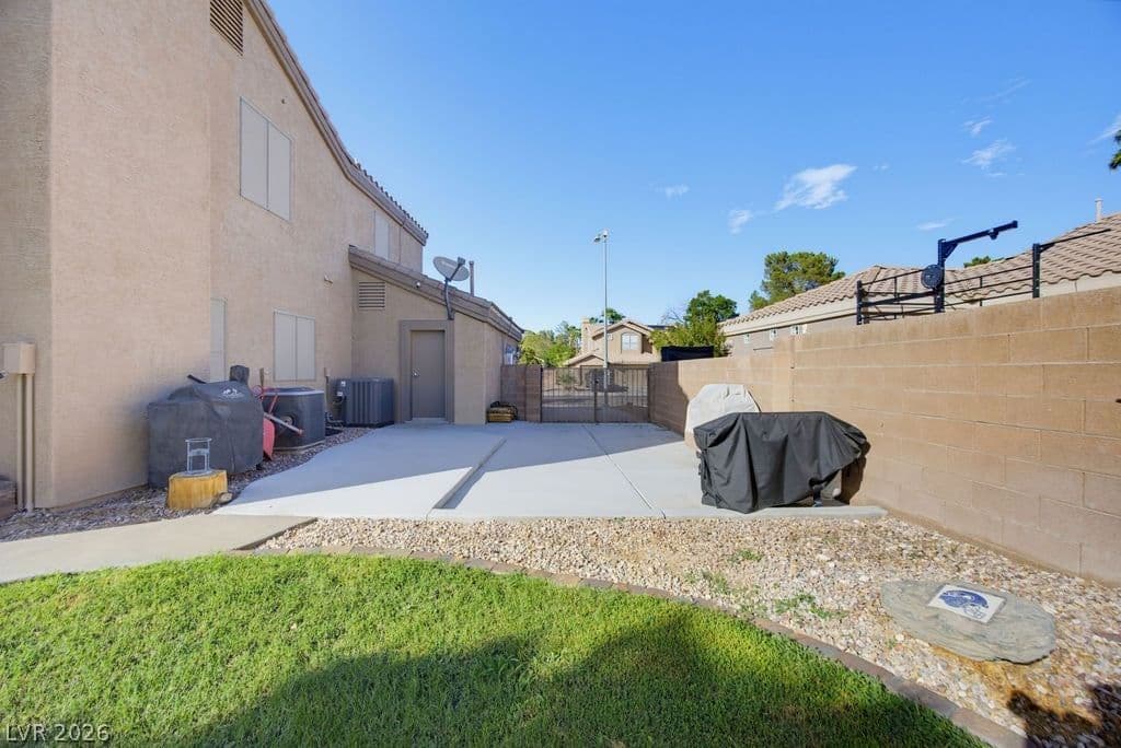 6117 Copper Crest Drive photo 4