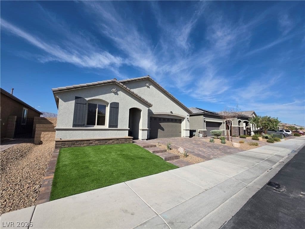 1518 Morning Bell Avenue photo 2