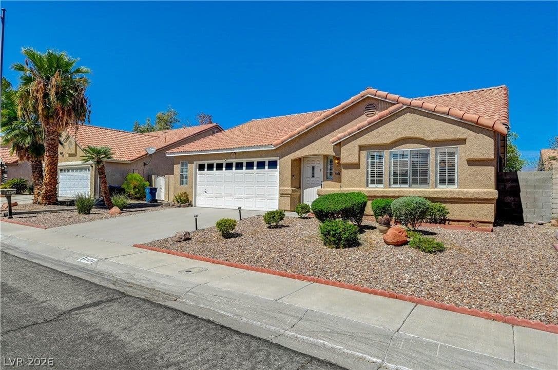 4404 Sophia Way photo 2