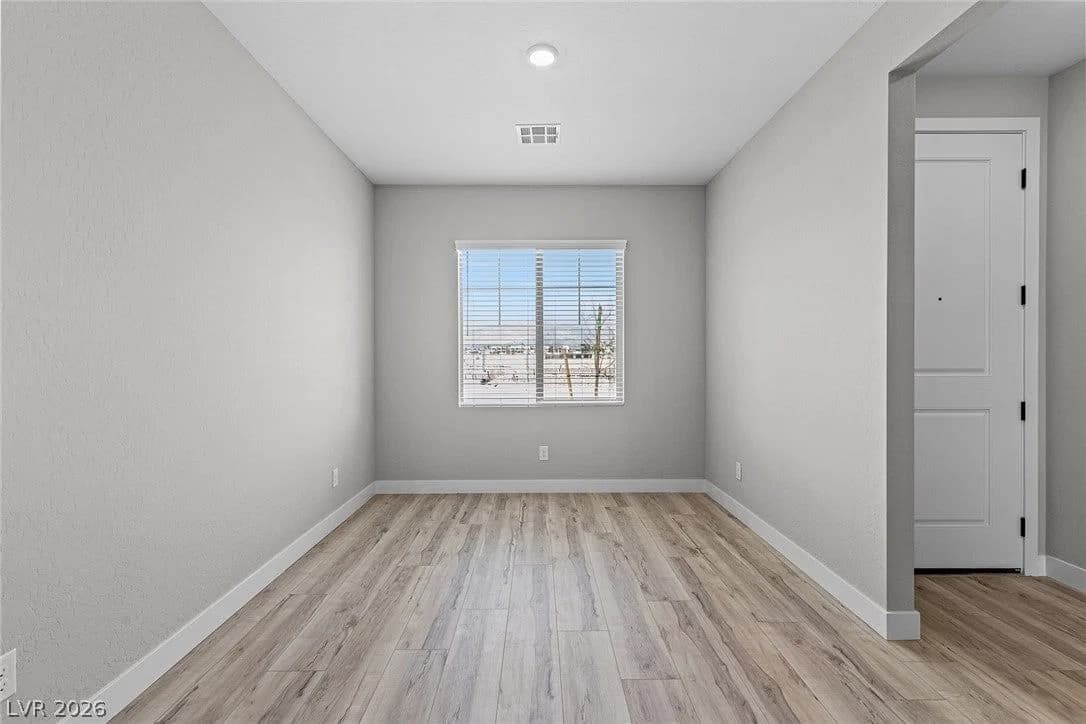 4437 Pioche Avenue photo 2