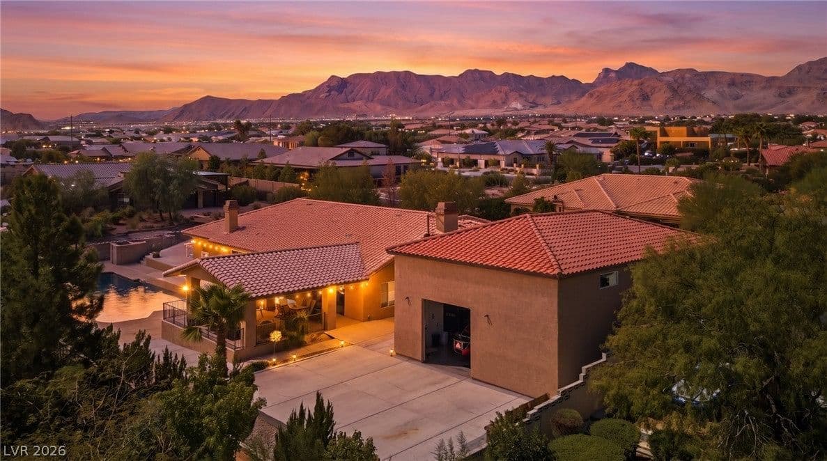 9760 Bright Angel Way photo 3