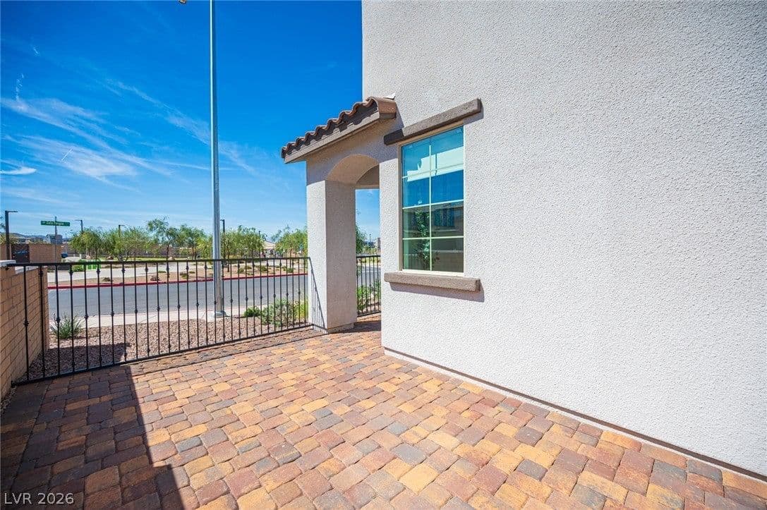 320 Della Pergola Place photo 4