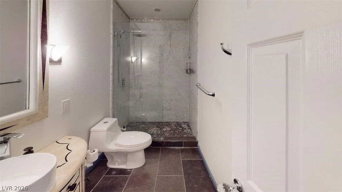 1518 Golden Arrow Drive photo 4